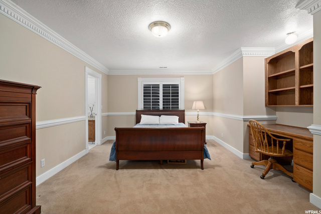2nd Floor Bedroom w/ Bathroom