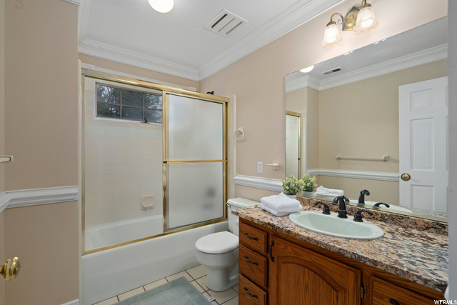 2nd Floor Bathroom