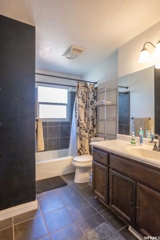 Master Bathroom (Full)