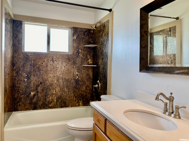 Bathroom Main level