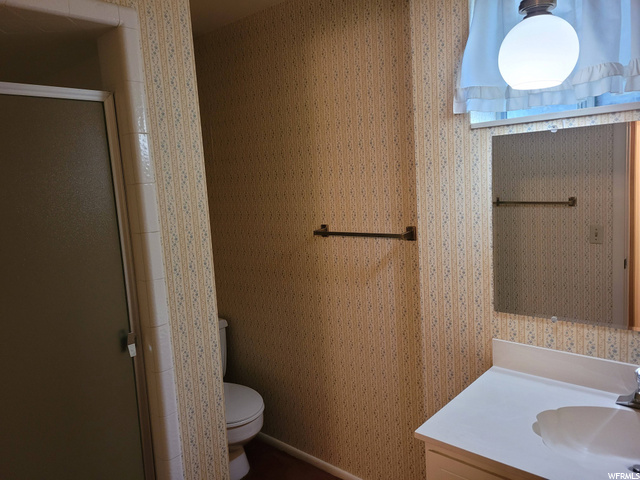 bathroom down stairs