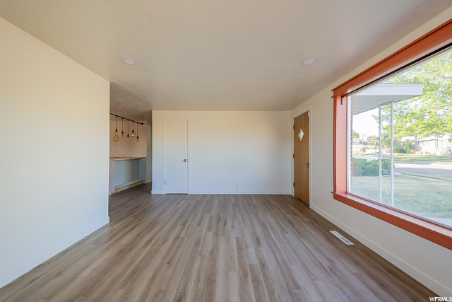138 Sycamore Cir, Clearfield, UT 84015 — photo 5