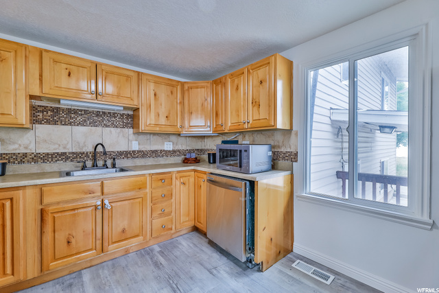 169 S 450 E, Clearfield, UT 84015 — photo 12