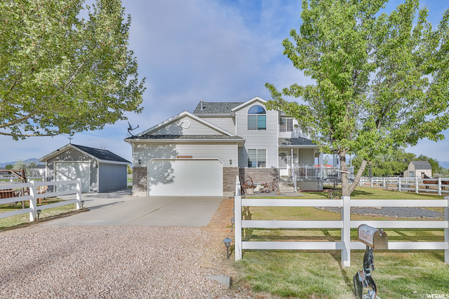 5784 S 6950 W, Hooper UT 84315