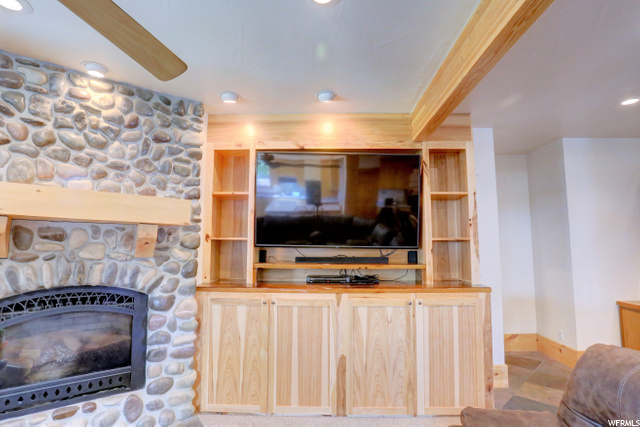 Main Floor Family Room Built in