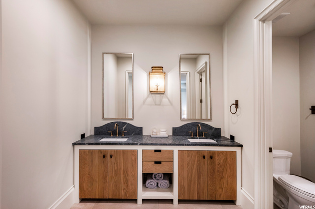 Guest suite bath