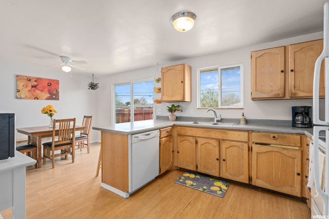 Kitchen/Dining Area