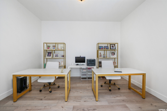 Office/Flex Main Level