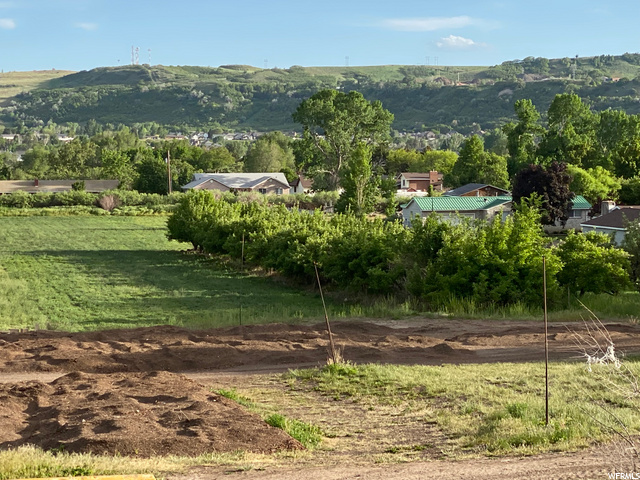 1949 E 6450 S, Uintah, UT 84405 — photo 2