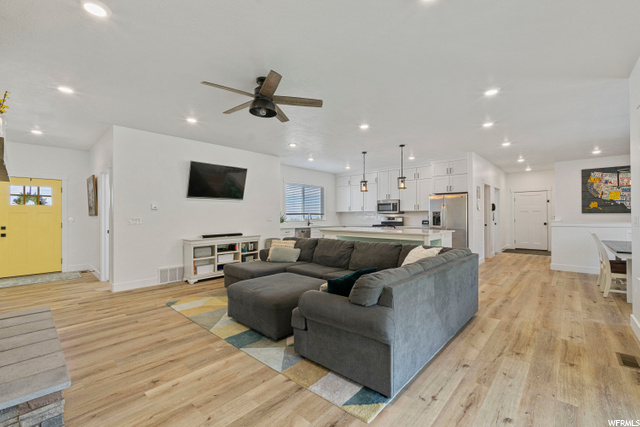 152 N 1100 E, Hyde Park, UT 84318 — photo 2