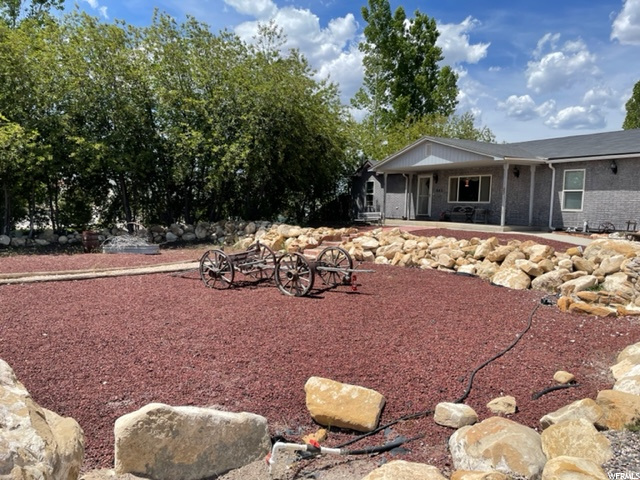 685 E 100 S, Mt Pleasant, UT 84647 — photo 2
