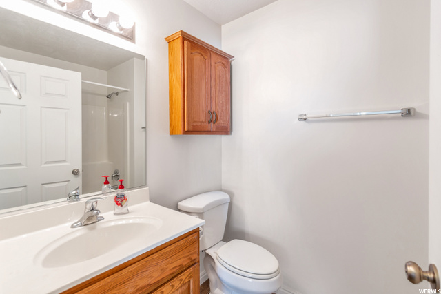275 W 260 N, Hyde Park, UT 84318 — photo 10