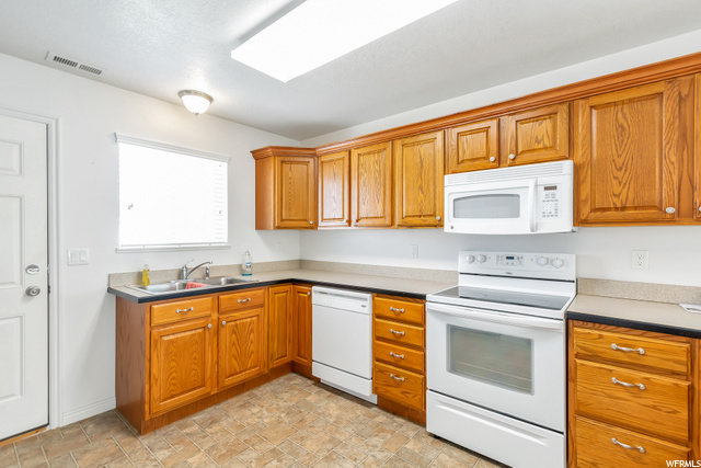 275 W 260 N, Hyde Park, UT 84318 — photo 3