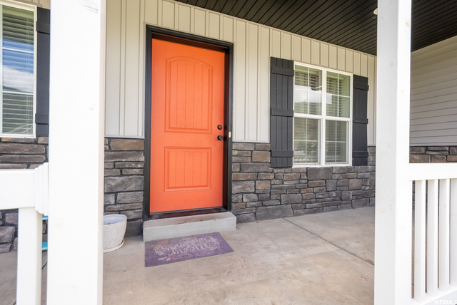 526 S 1490 E, Hyrum, UT 84319 — photo 2