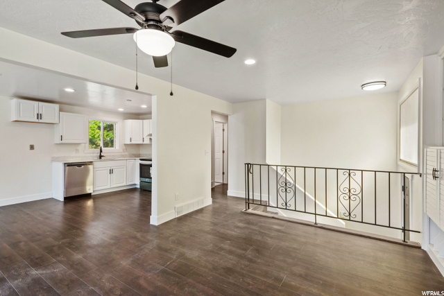 81 E Benson Way, Sandy, UT 84070 — photo 3