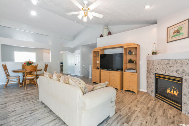great room/dining