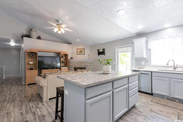 kitchen/great room