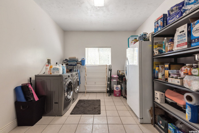 mud room/ laundry room
