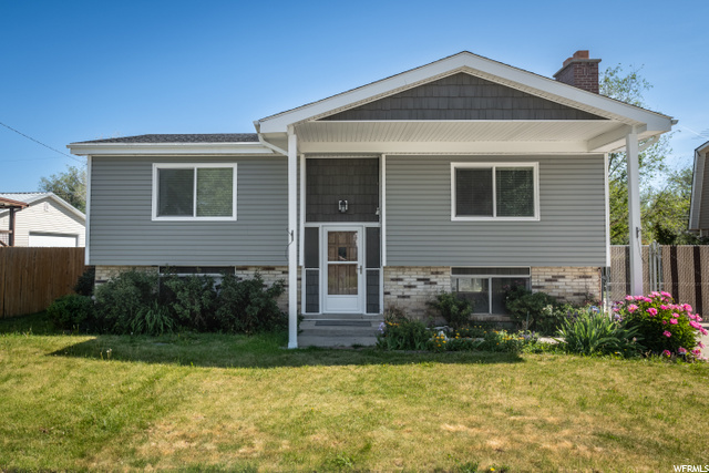 CURB-APPEAL!!