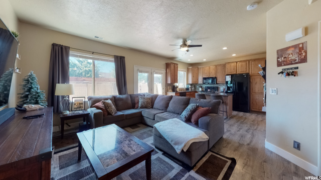 Family room/kitchen