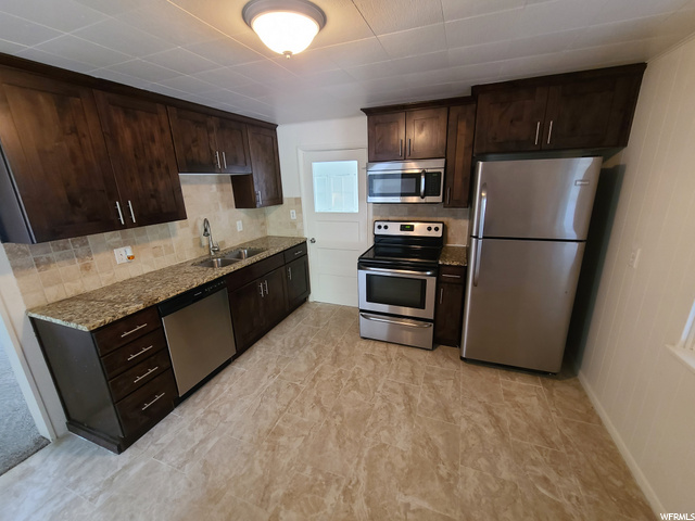 240 N 4th E, Tooele, UT 84074 — photo 2