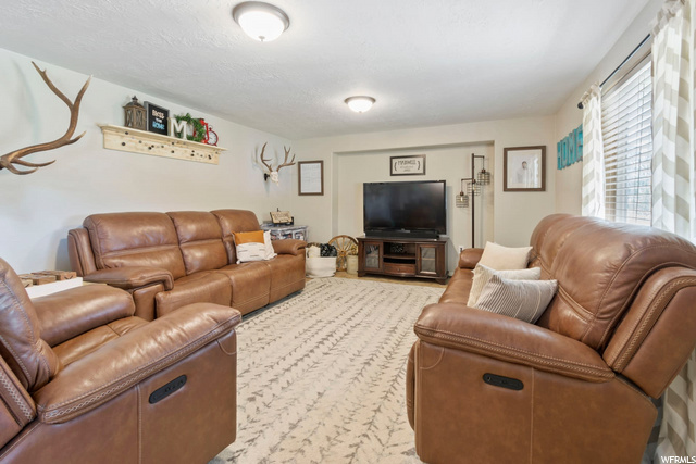 215 E 100 N, Glendale, UT 84729 — photo 3