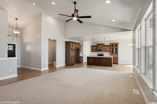 Family / Kitchen