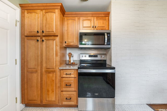 253 E 2450 S, Bountiful, UT 84010 — photo 10