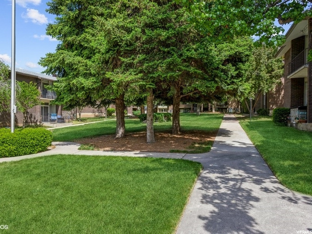 Complex Park Like Grounds