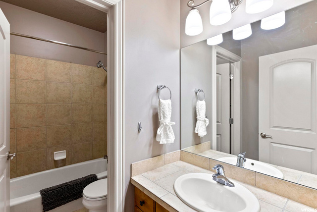 919 Willowmere Dr, Kaysville, UT 84037 — photo 10
