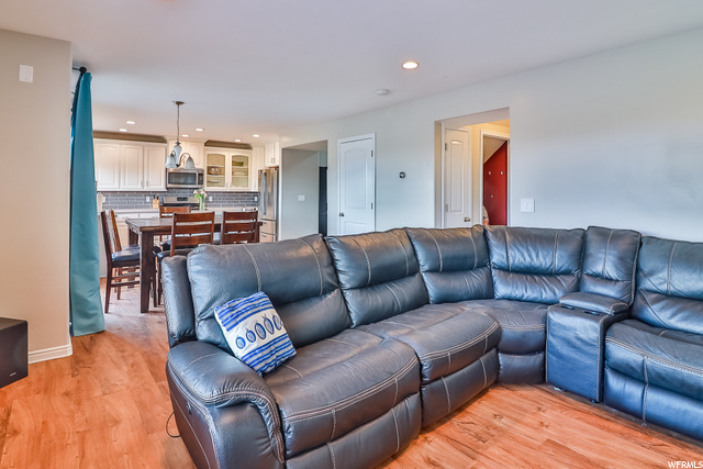 Open family room for entertaining