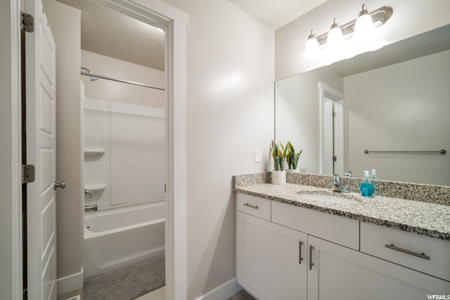 Level 2 Bathroom