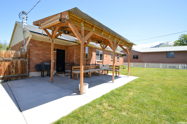 COVERED PATIO & BASMENT OUTSIDE ENTRANCE