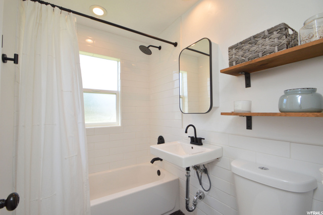 MAIN FULL BATH