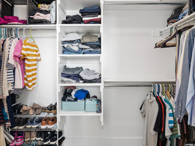 Master Walk In Closet