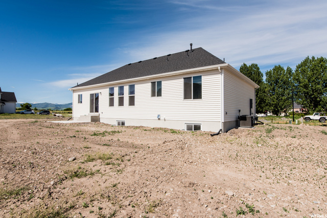675 E 2050 N, North Logan, UT 84341 — photo 4