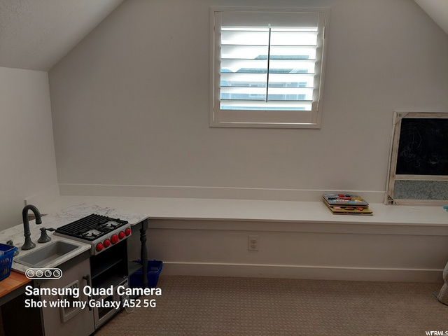 Widow seat in bonus room