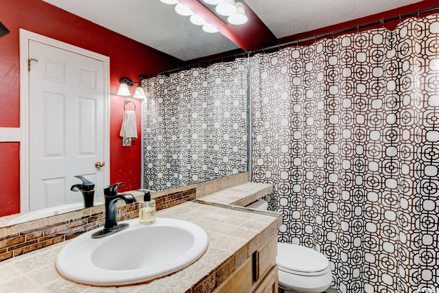 Main Level Bath