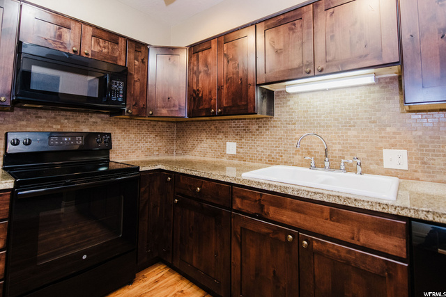393 W 400 N #33, Bountiful, UT 84010 — photo 9