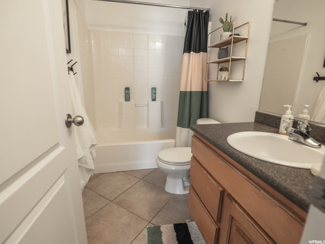 2nd Floor Full Bath