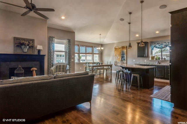 861 W 700 S, Layton, UT 84041 — photo 5