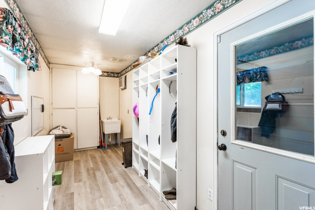Flex-space off the garage and kitchen, which could