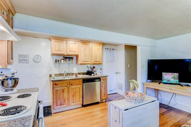 Basement kitchen