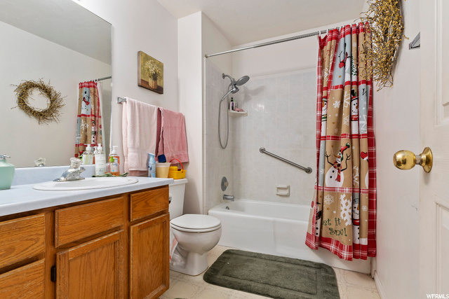 Main Bathroom