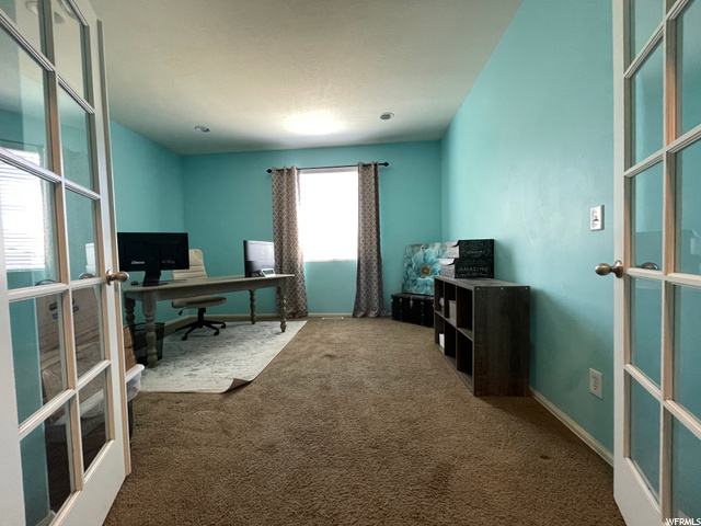 Office/ Den