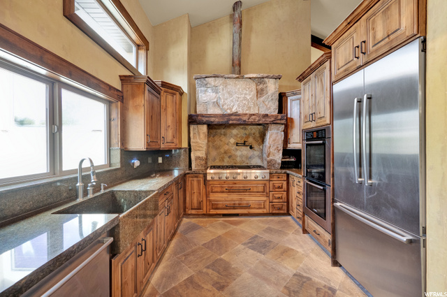 1477 E Lakecrest Rd S, Bountiful, UT 84010 — photo 11