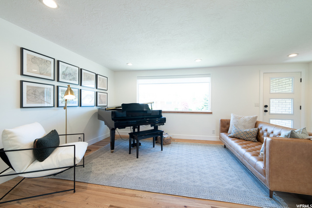 6047 S 1430 E, Murray, UT 84121 — photo 4
