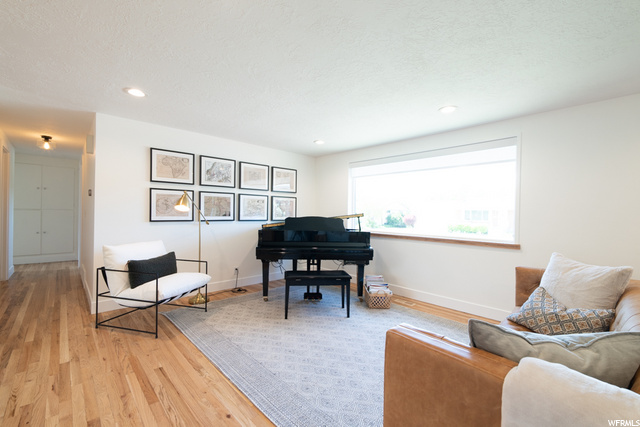 6047 S 1430 E, Murray, UT 84121 — photo 12