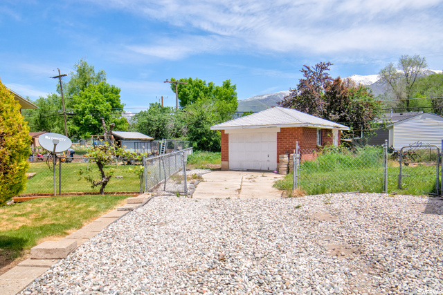 800 E Birch Cir, Layton, UT 84041 — photo 2