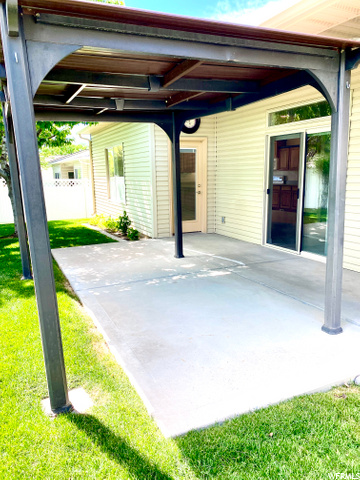 Patio with pergola